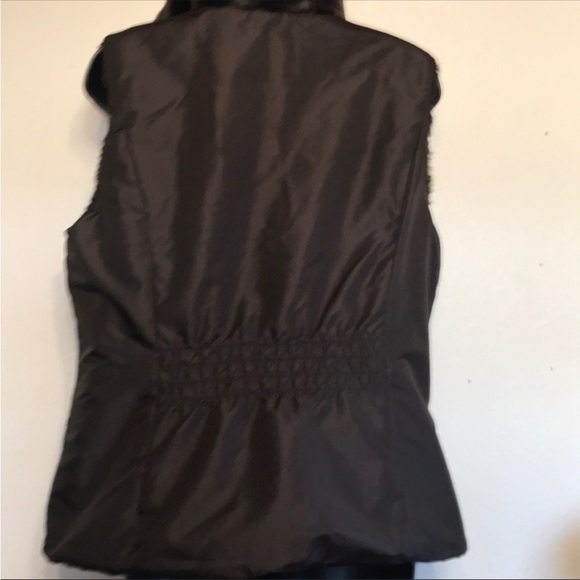 Liz Claiborne Brown Reversible Vest - Picture 3 of 4